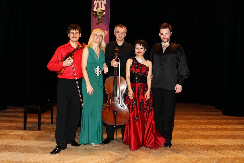 Moravské klavírní trio s pěveckými hosty